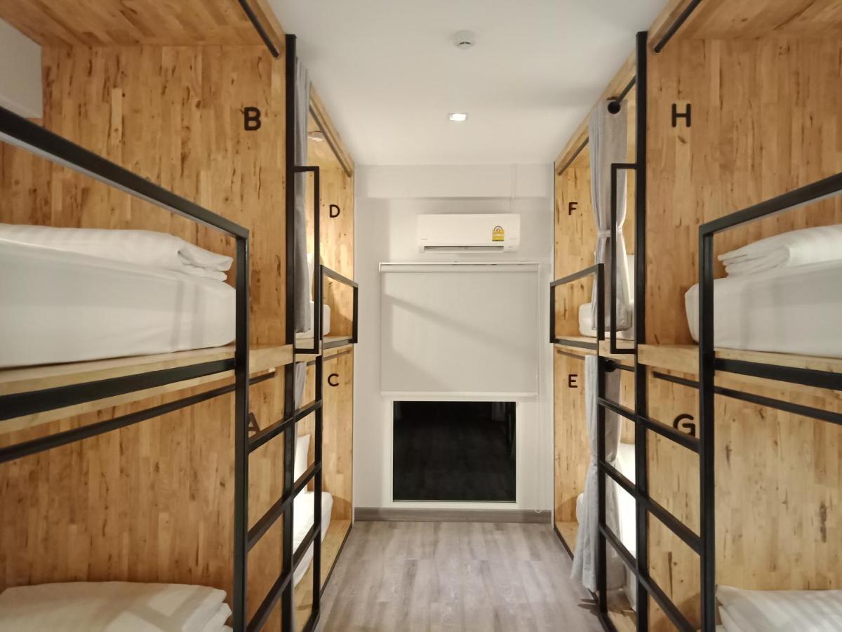 Lana Beds & Space Chiang Mai Exteriör bild