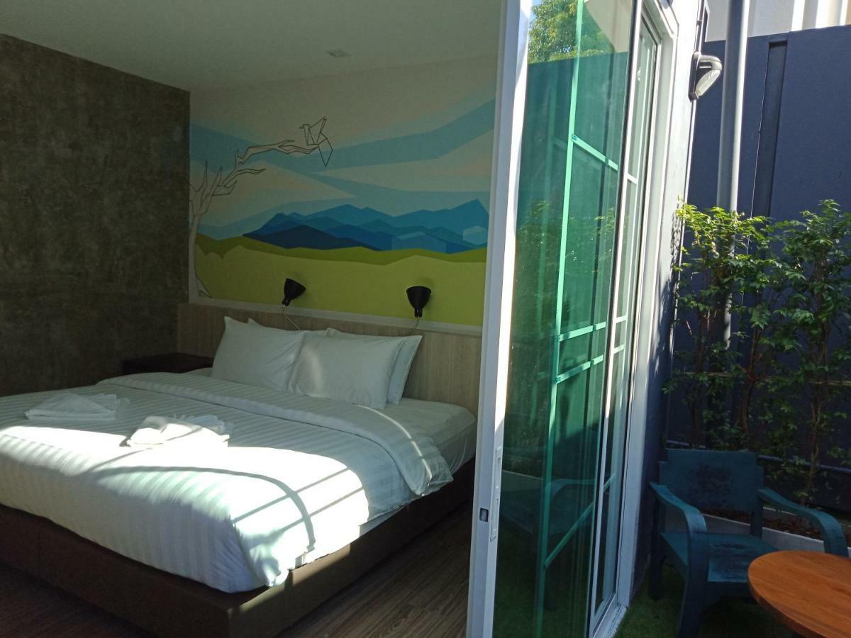 Lana Beds & Space Chiang Mai Exteriör bild